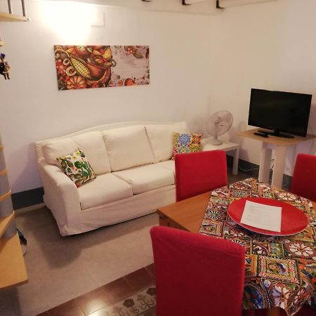 Il Posto Giusto Station Rooms Palermo Exterior photo
